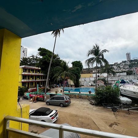 Casa De Huespedes Walton Acapulco Exterior foto
