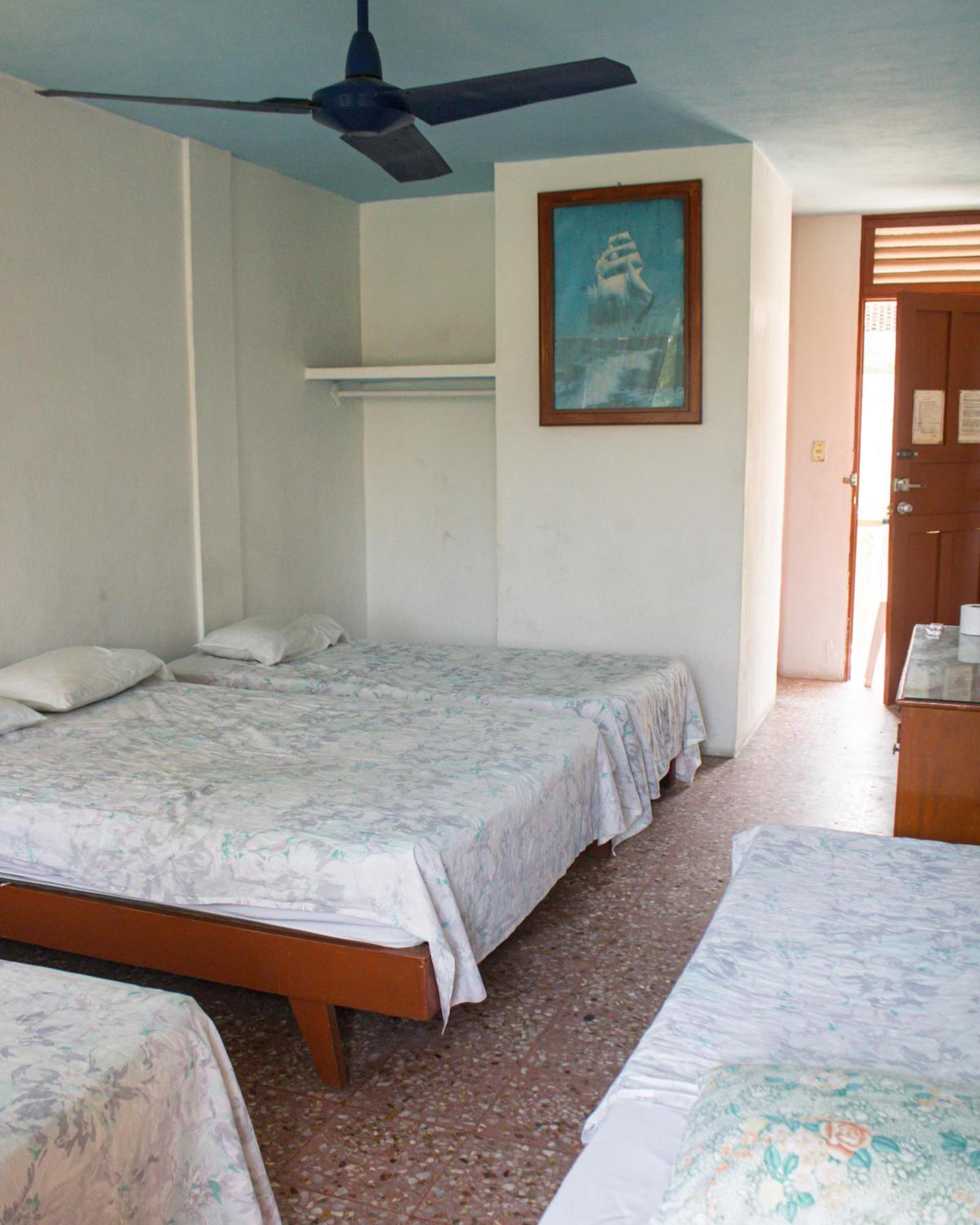 Casa De Huespedes Walton Acapulco Exterior foto